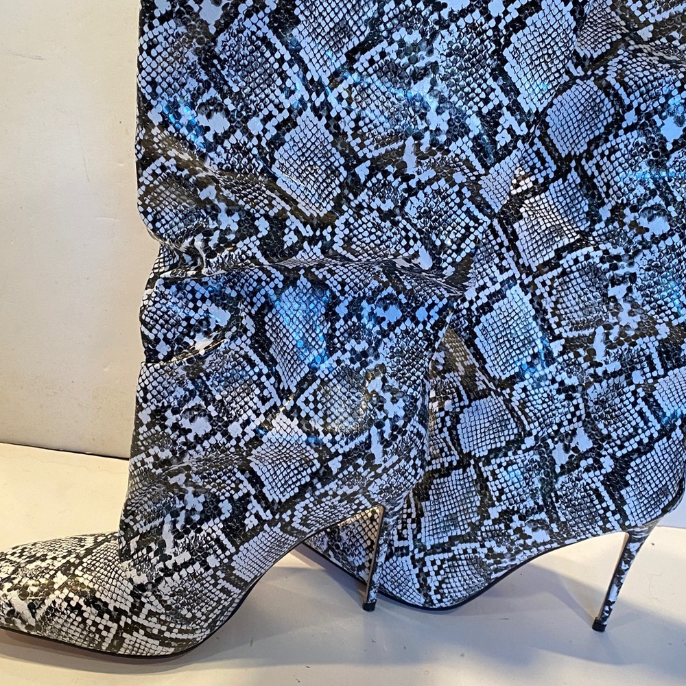 NWOT B/W Faux Snakeskin Stiletto Boots